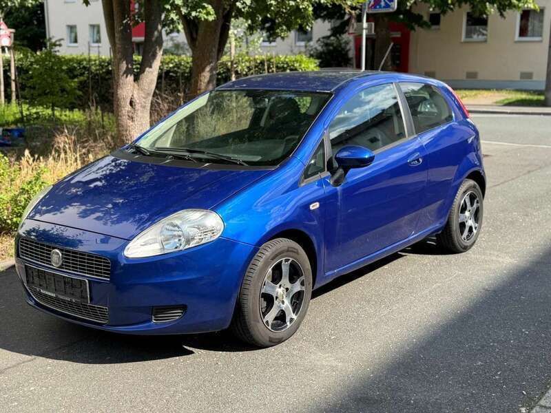 Blau Gebraucht 2009 Fiat Grande Punto Dynamic Kleinwagen | 1.800 € (Guter Preis) - Bild 1/4