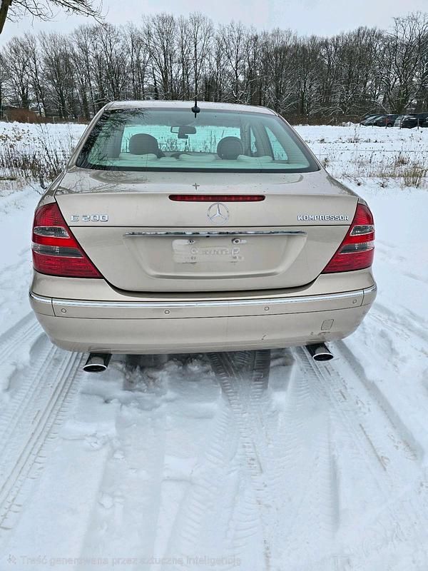 Gebraucht Mercedes E200 163 PS (119 kW) 2004 Gelb Limousine