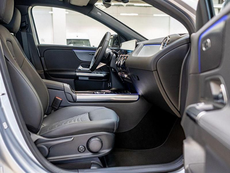 Gebraucht Mercedes GLA220 Progressive 190 PS (139 kW) 2025 Silber SUV