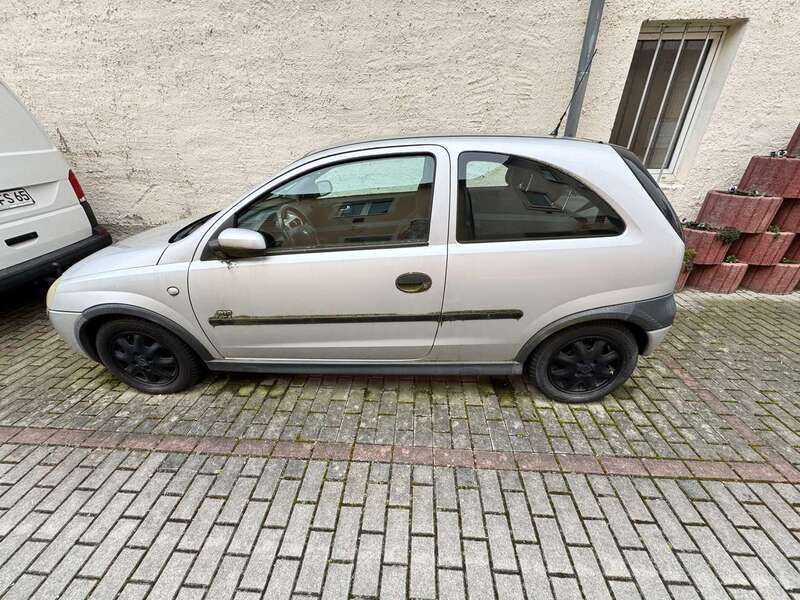 Silber Gebraucht 2005 Opel Corsa Limousine | 900 € (Guter Preis) - Bild 1/4