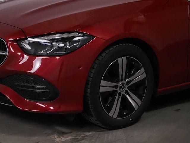 Gebraucht Mercedes C180 Avantgarde 170 PS (125 kW) 2024 Rot manufaktur lack manufaktur Limousine