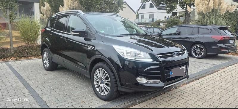 Gebraucht Ford Kuga Titanium 140 PS (102 kW) 2013 Schwarz SUV