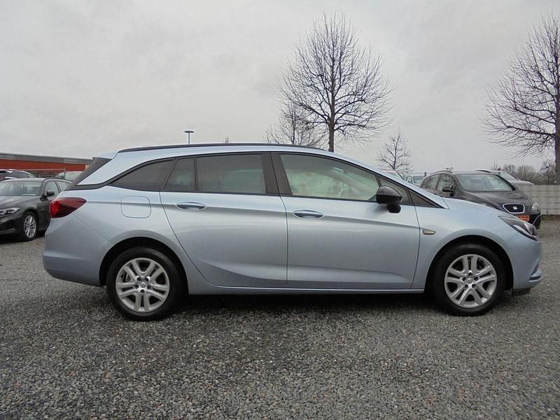 Gebraucht Opel Astra 125 PS (91 kW) 2018 Grau Kombi