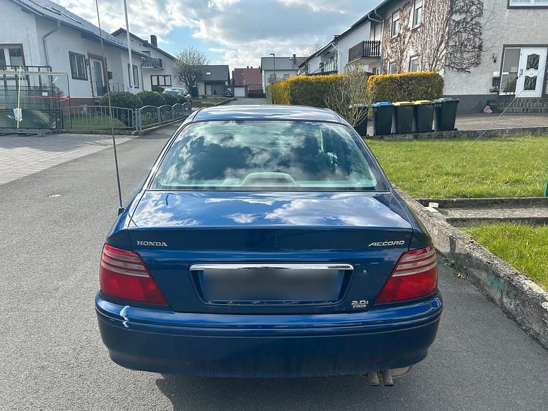 Gebraucht Honda Accord 147 PS (108 kW) 2000 Blau Limousine