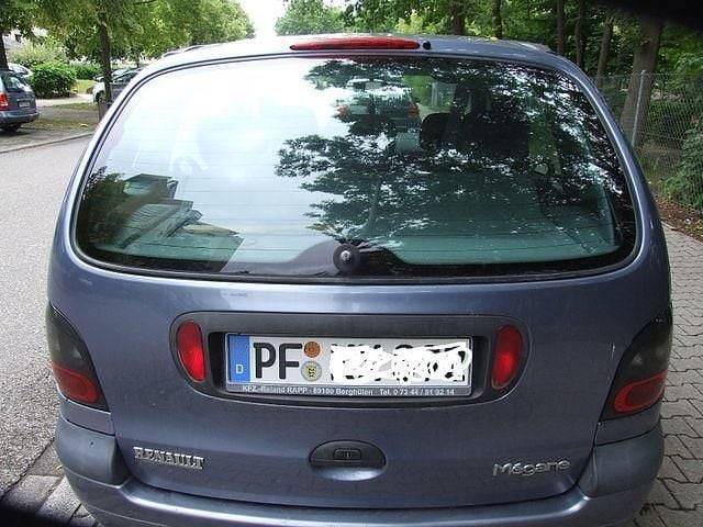 Gebraucht Renault Mégane 148 PS (108 kW) 1999 Grün Limousine