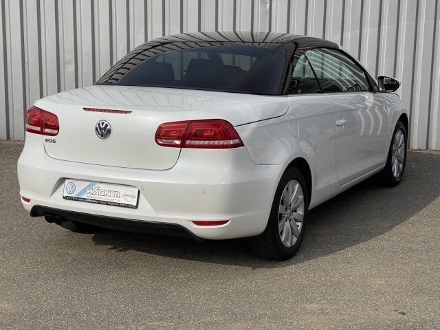 Gebraucht VW Eos 122 PS (89 kW) 2015 Weiß metallic Cabrio