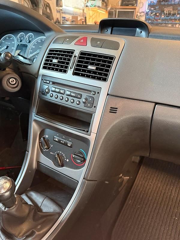 Gebraucht Peugeot 307 110 PS (80 kW) 2002 Kleinwagen