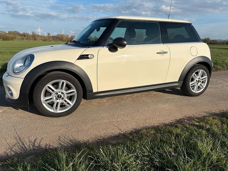 Second-hand Mini ONE 90 CP (66 kW) 2012 Alb Hatchback