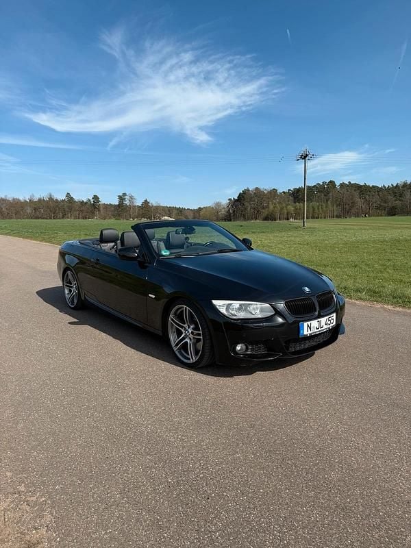Schwarz Gebraucht 2013 BMW 335 Cabriolet M Performance Cabrio | 17.600 € (Superpreis) - Bild 1/4