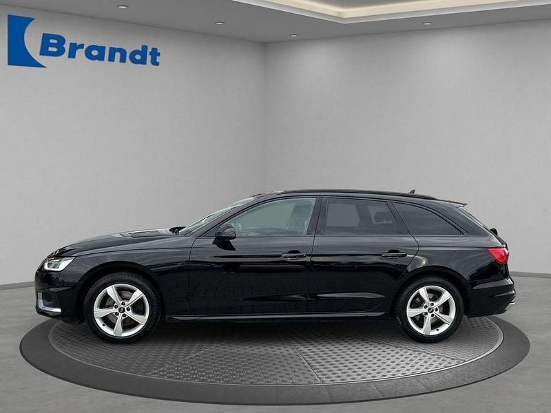 Gebraucht Audi A4 Advanced 163 PS (119 kW) 2022 Brillantschwarz Kombi