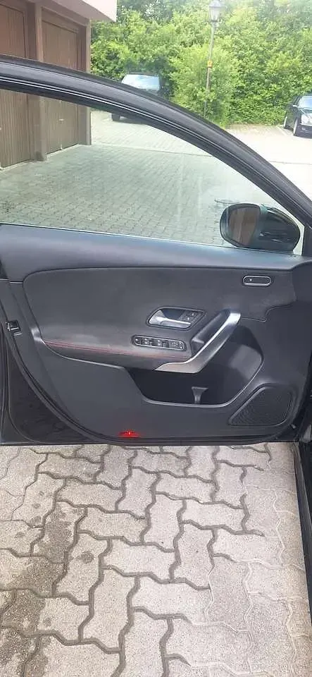 Gebraucht Mercedes A250 224 PS (164 kW) 2019 Schwarz Kleinwagen