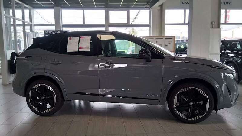 Grau Gebraucht 2025 Nissan Qashqai SUV | 40.890 € (Etwas zu teuer) - Bild 1/4
