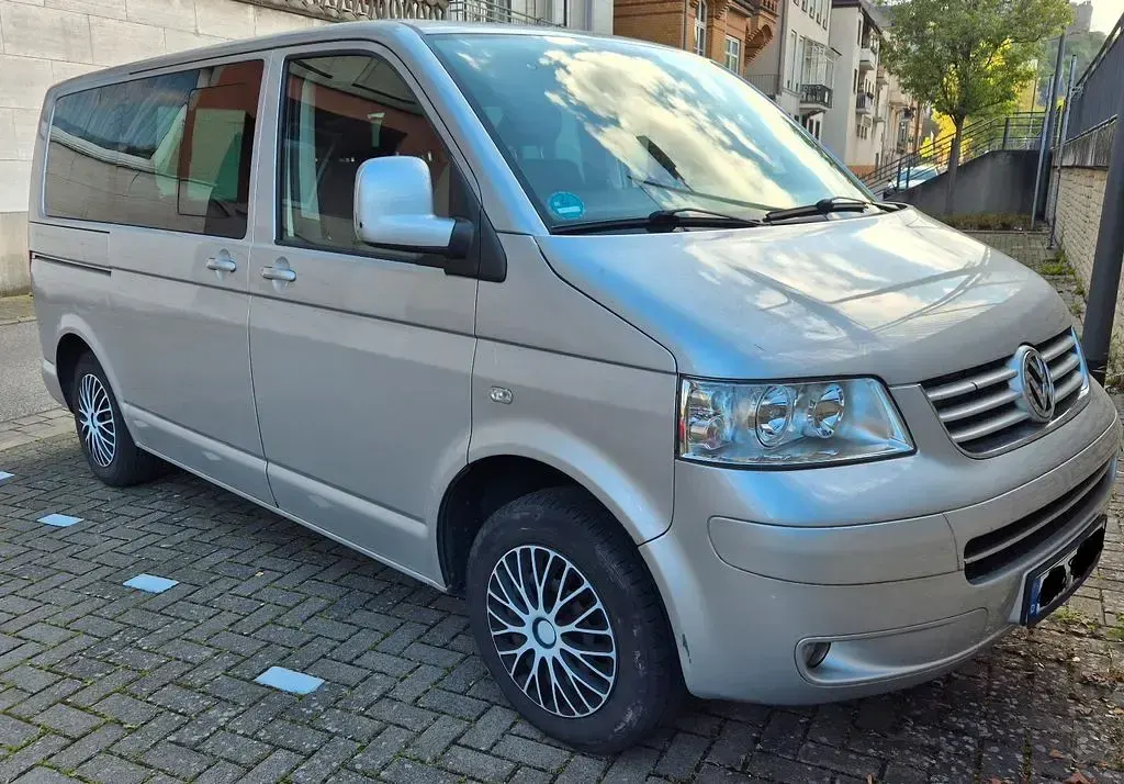 Gebraucht VW Caravelle 131 PS (96 kW) 2008 Grau Van