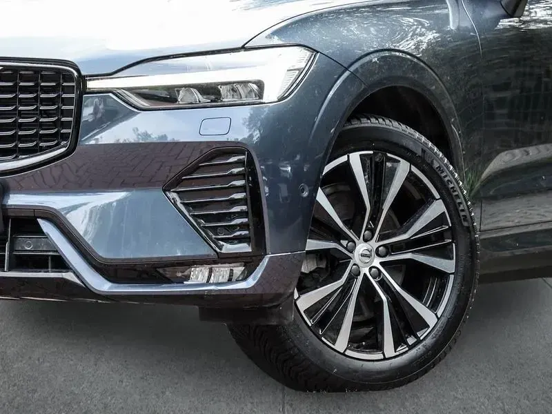 Gebraucht Volvo XC60 Plus 197 PS (144 kW) 2023 Blau SUV