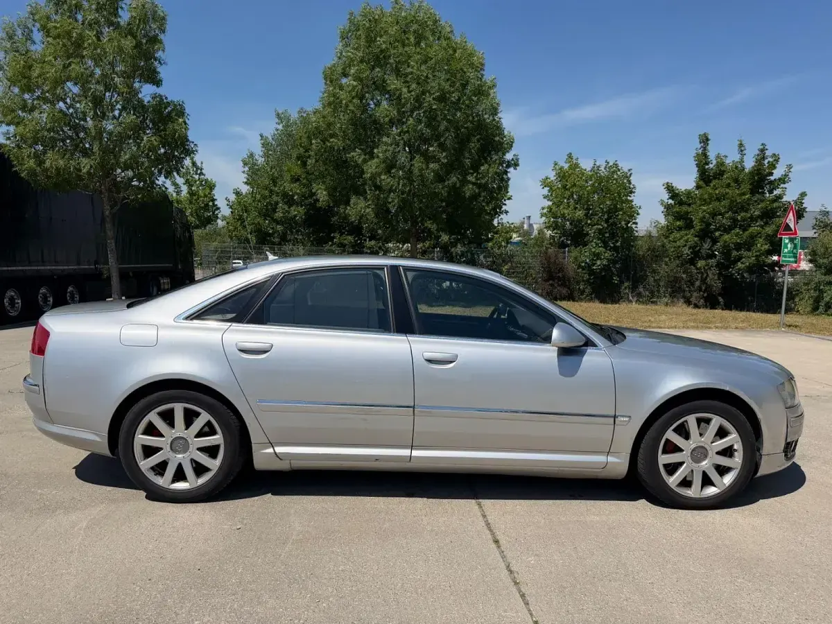 Gebraucht Audi A8 Sport 334 PS (245 kW) 2005 Silber Limousine