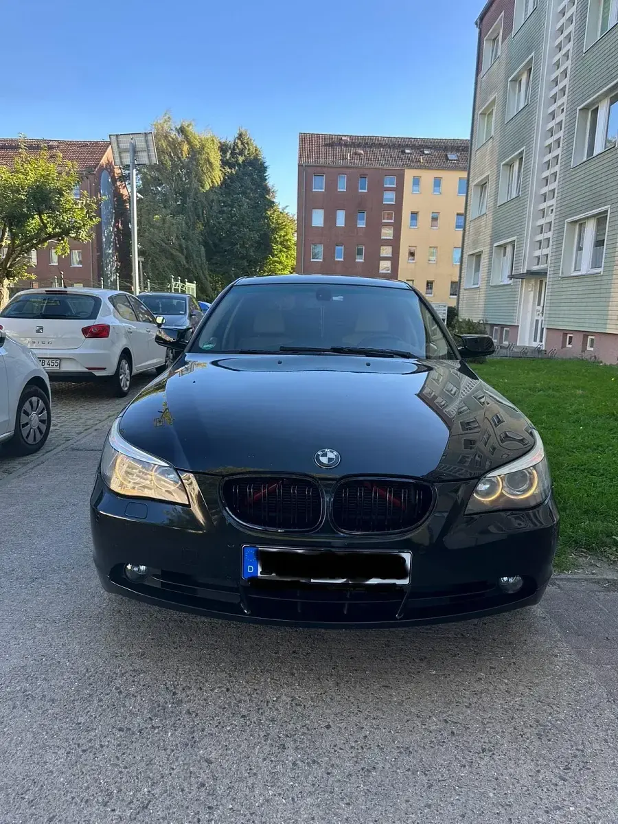 Gebraucht BMW 525 200 PS (147 kW) 2005 Schwarz Limousine