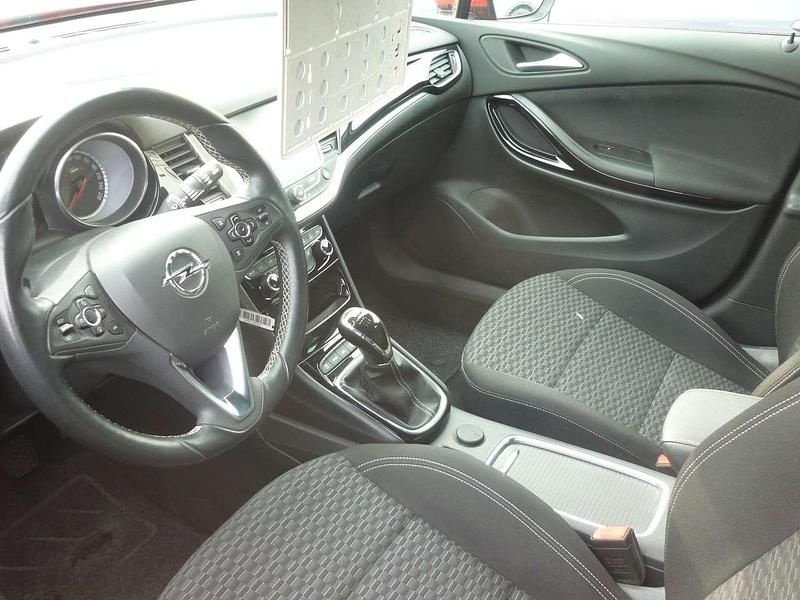 Gebraucht Opel Astra Dynamic 150 PS (110 kW) 2016 Lavarot Limousine