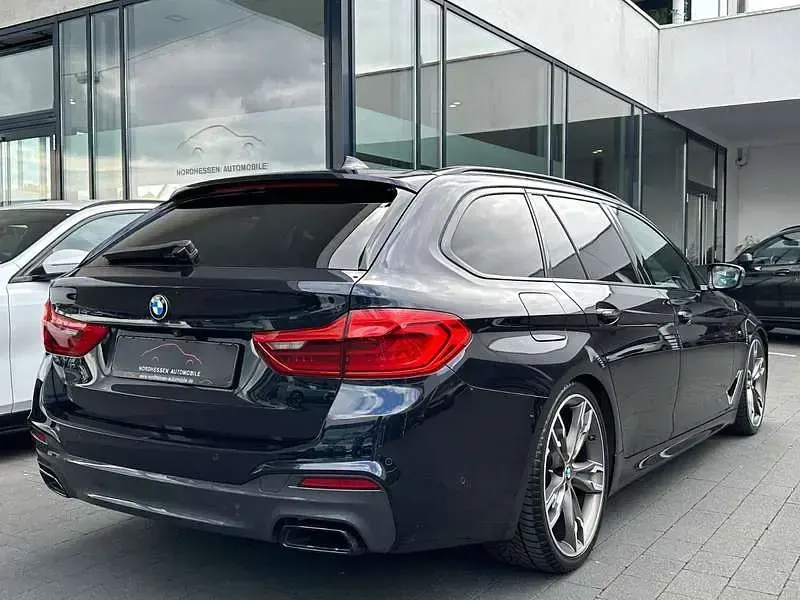 Occasion BMW 550 400 ch (294 kW) 2018 Noir Break