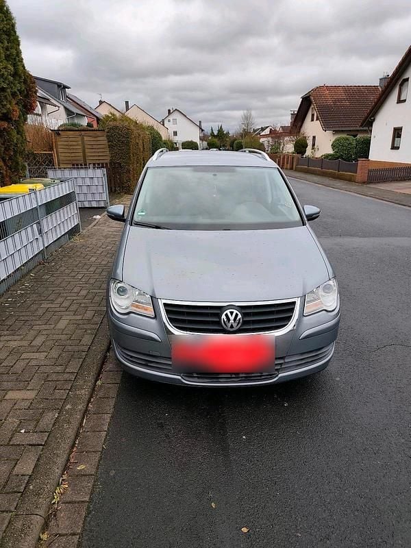 Gebraucht VW Touran 140 PS (102 kW) 2009 Grau Van / Kleinbus