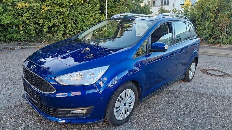 Blau Gebraucht 2017 Ford Grand C-Max Cool & Connect Van / Kleinbus | 12.900 € (Guter Preis) - Bild 1/4