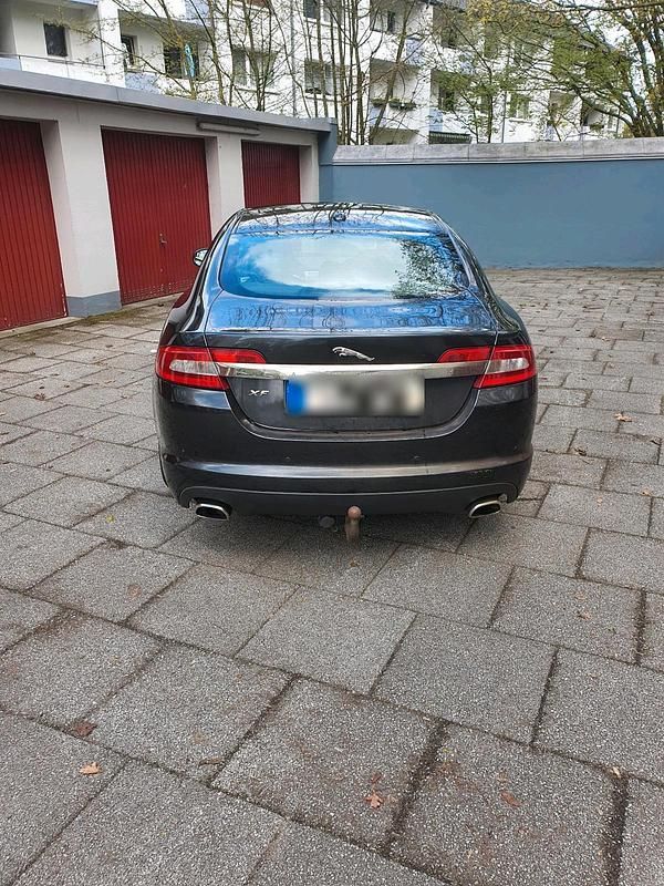 Gebraucht Jaguar XF 245 PS (180 kW) 2011 Grau Limousine