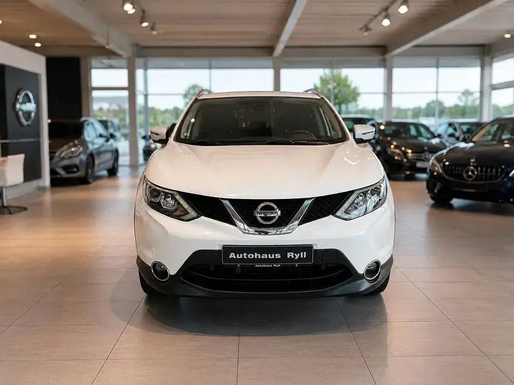 Gebraucht Nissan Qashqai Tekna 163 PS (119 kW) 2018 Weiß SUV