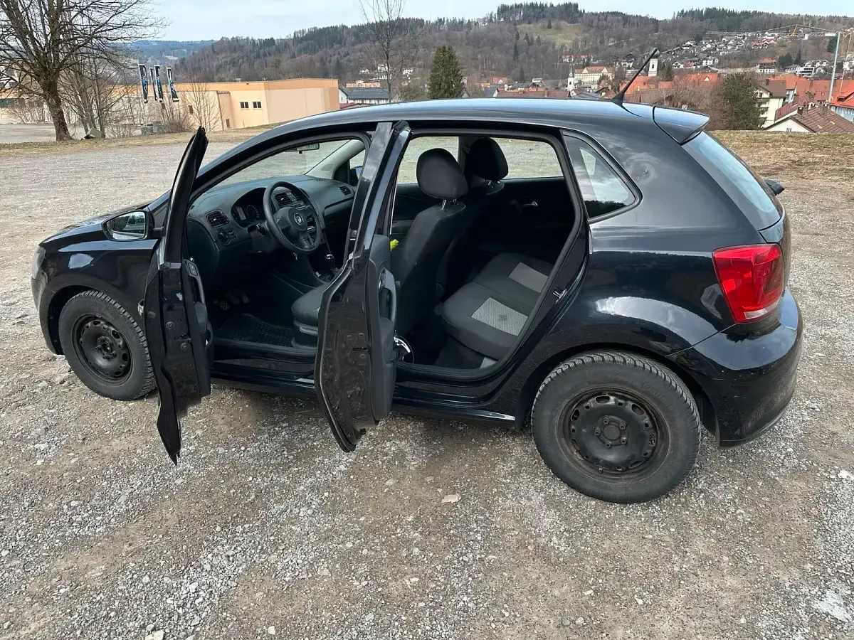 Gebraucht VW Polo 79 PS (58 kW) 2013 Schwarz Kleinwagen