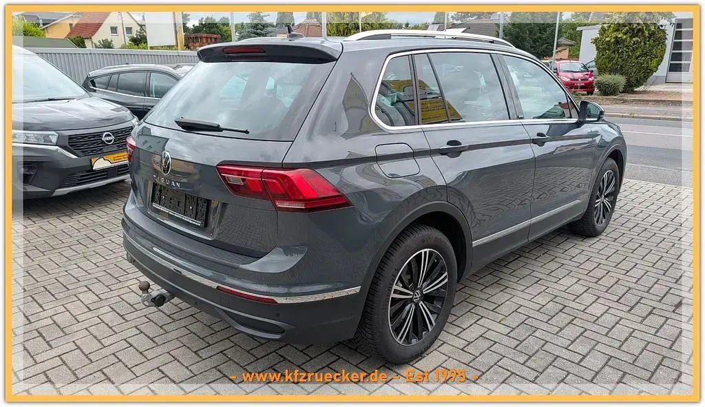Gebraucht VW Tiguan Move 150 PS (110 kW) 2024 Grau SUV