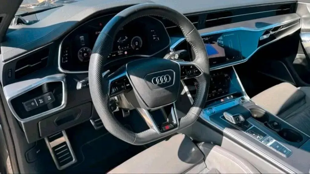 Gebraucht Audi A7 Ambiente 286 PS (210 kW) 2019 Grau Limousine