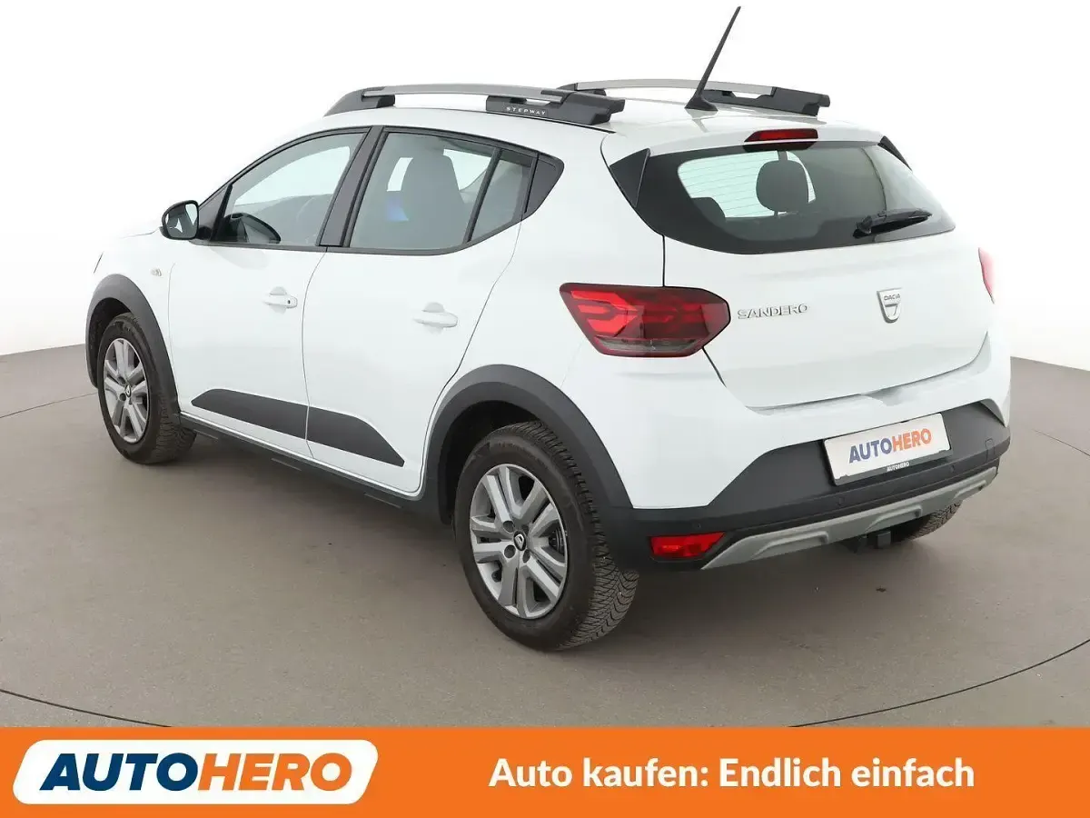 Gebraucht Dacia Sandero Comfort 91 PS (66 kW) 2021 Weiß Limousine