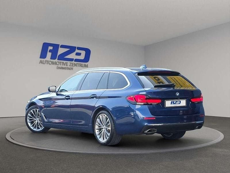 Gebraucht BMW 540 340 PS (250 kW) 2023 Phytonicblau metallic Kombi