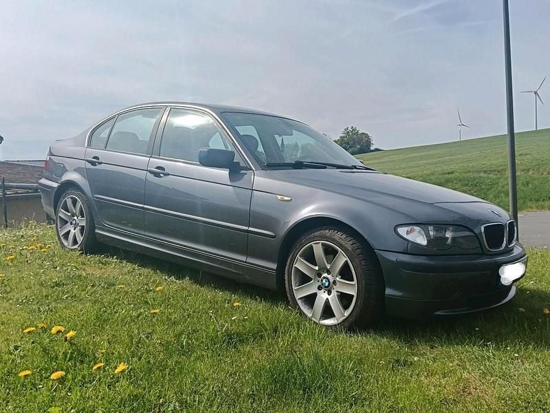 Gebraucht BMW 320 M Sport 150 PS (110 kW) 2002 Grau Limousine