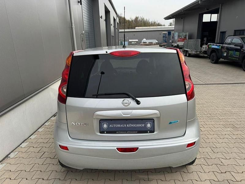 Gebraucht Nissan Note I-Way 88 PS (64 kW) 2011 Silber Kleinwagen