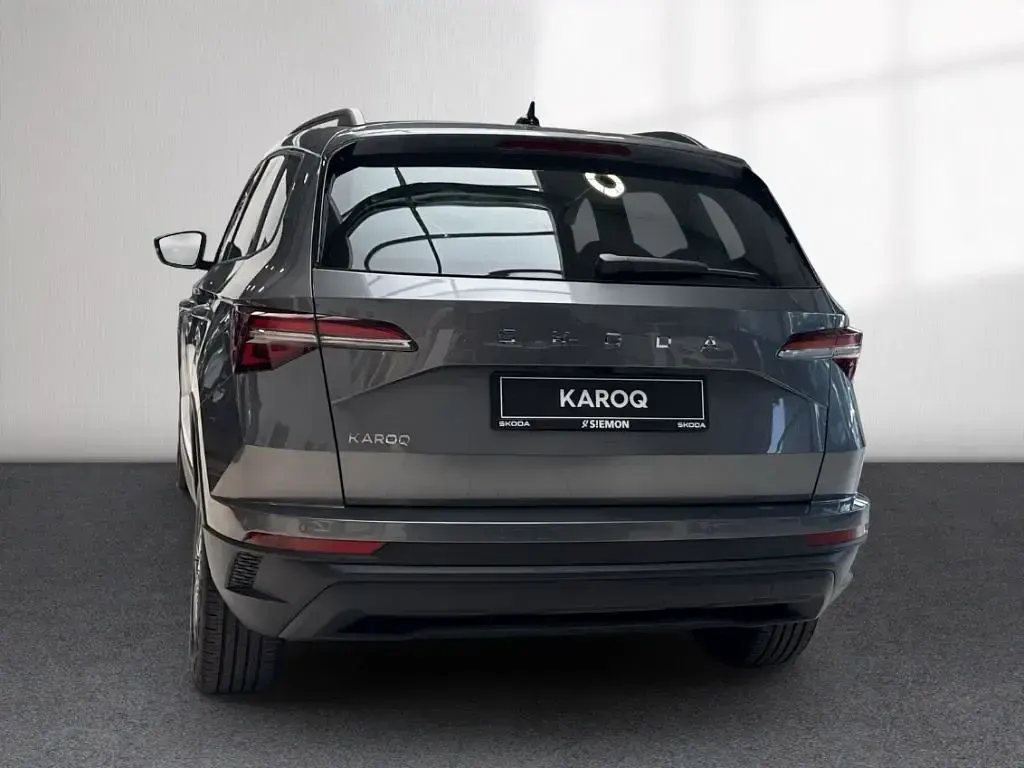Neu Skoda Karoq Lodge 116 PS (85 kW) 2026 Grau SUV
