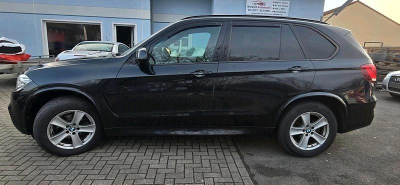 Second-hand BMW X5 258 CP (189 kW) 2014 Negru SUV