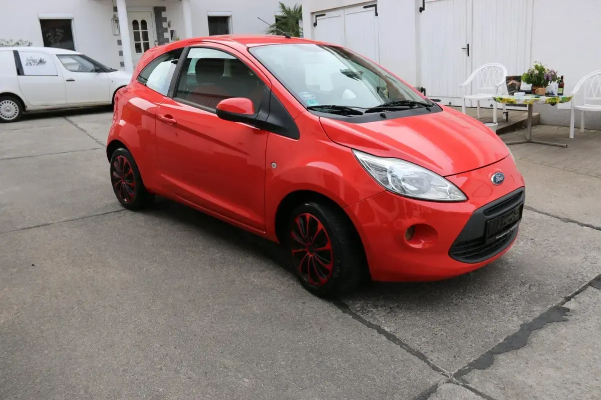 Używany Ford Ka 69 KM (50 kW) 2010 Czerwony Hatchback