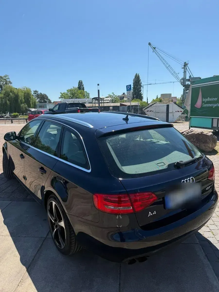 Gebraucht Audi A4 Ambiente 160 PS (117 kW) 2008 Blau Kombi