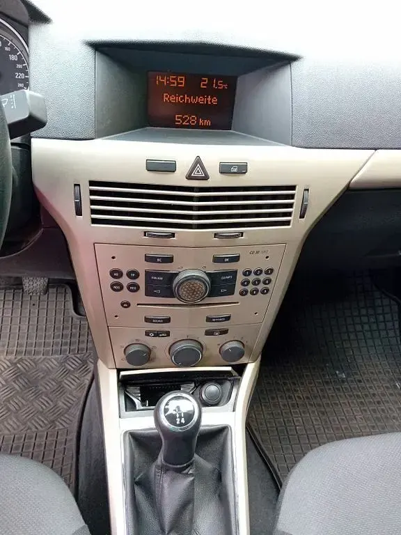 Gebraucht Opel Astra 116 PS (85 kW) 2008 Limousine