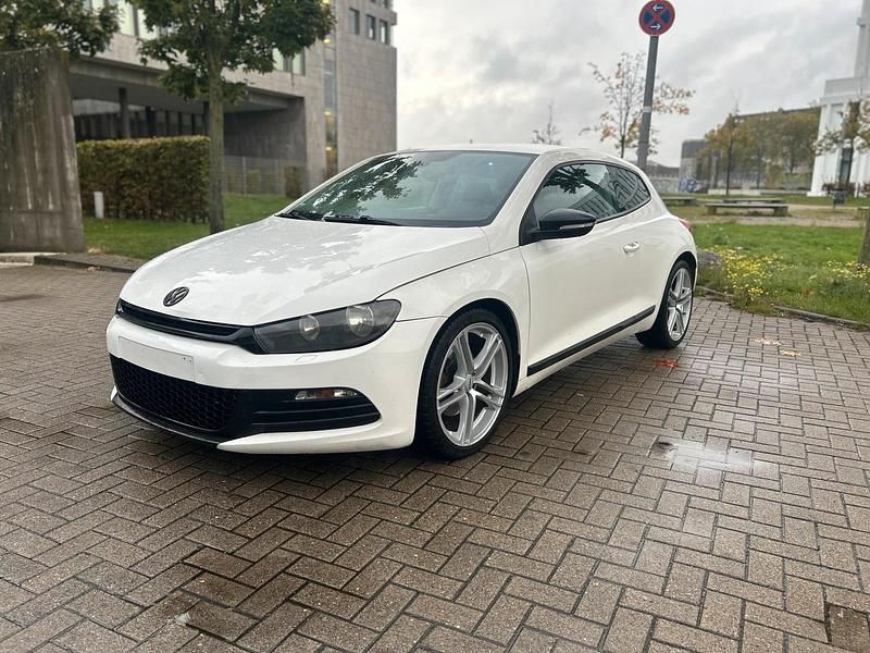 Weiß Gebraucht 2008 VW Scirocco Coupé | 3.500 € (Guter Preis) - Bild 1/4