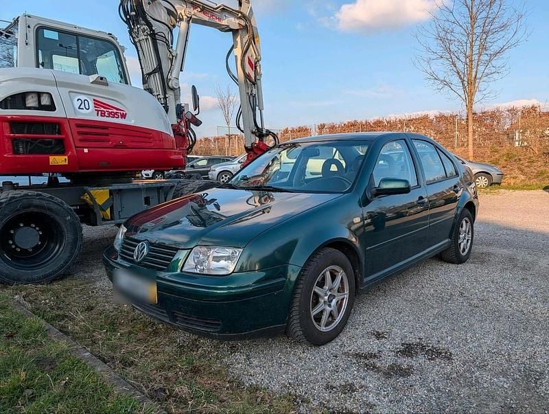 Gebraucht VW Bora 105 PS (77 kW) 1999 Grün Limousine