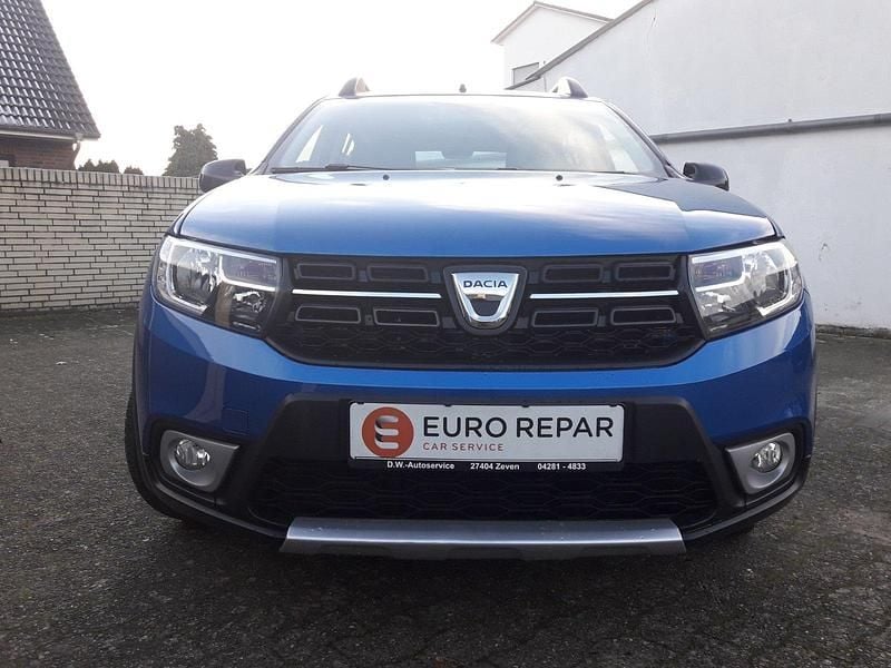 Gebraucht Dacia Sandero Stepway 90 PS (66 kW) 2018 Blau SUV