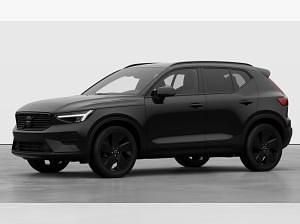 Neu Volvo XC40 Plus 163 PS (119 kW) 2026 Schwarz (onyx black / metallic) SUV