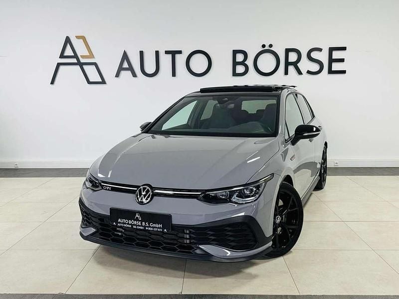 Gebraucht VW Golf VIII GTI Clubsport 300 PS (220 kW) 2022 Mondsteingrau Limousine