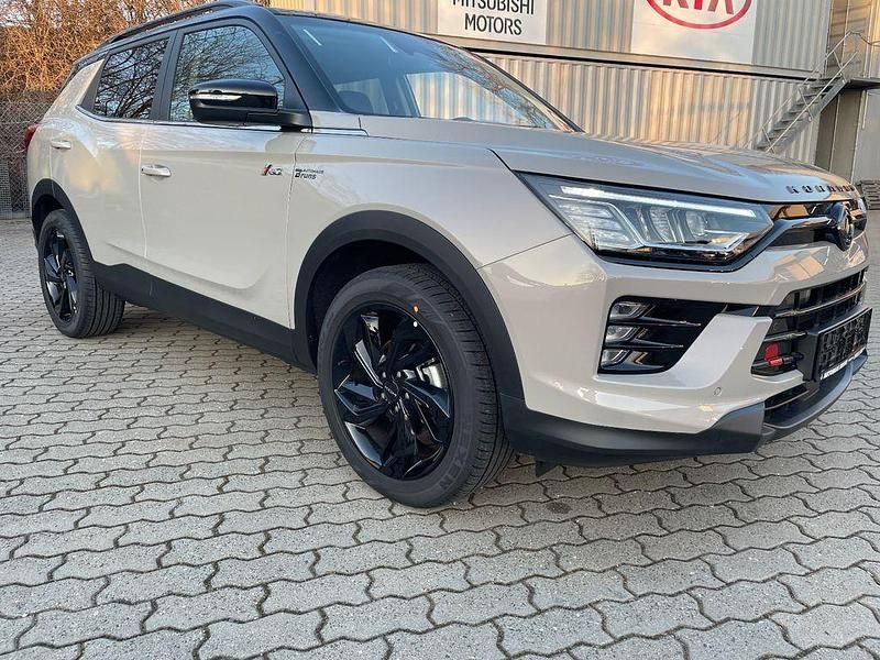 Neu KGM Korando 163 PS (119 kW) 2026 Beige SUV