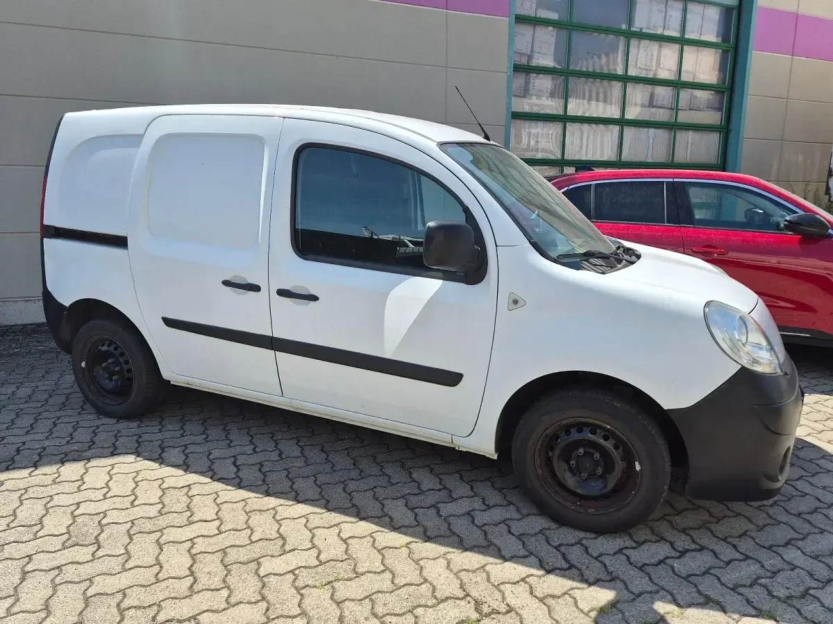 Gebraucht Renault Kangoo 70 PS (51 kW) 2012 Weiß Van / Kleinbus