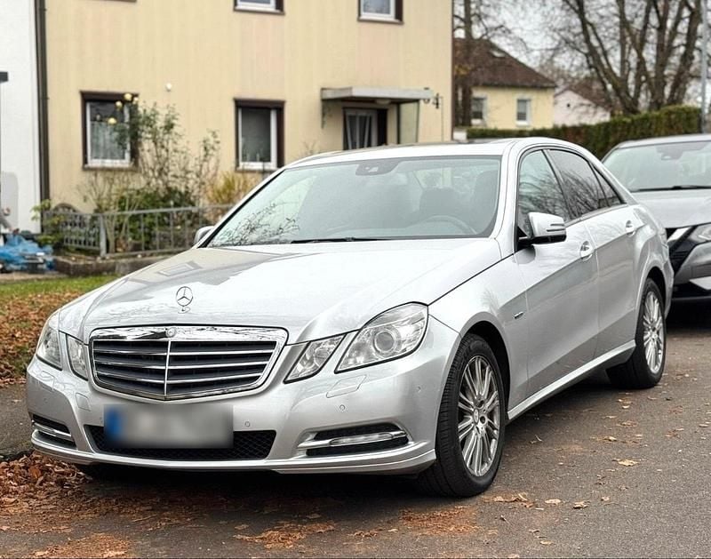 Gebraucht Mercedes E350 265 PS (194 kW) 2011 Grau Limousine
