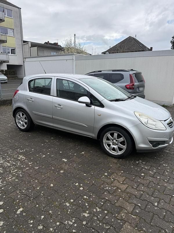 Gebraucht Opel Corsa 80 PS (58 kW) 2007 Silber Kleinwagen