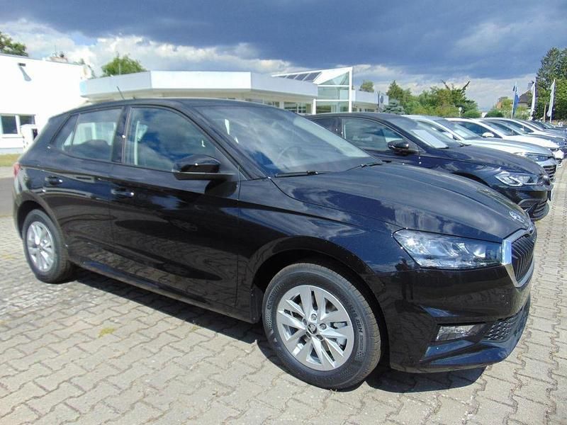 Schwarz Neu 2025 Skoda Fabia Limousine | 20.990 € (Fairer Preis) - Bild 1/4