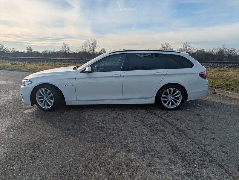 Gebraucht BMW 525 Shadowline 218 PS (160 kW) 2015 Weiß Kombi