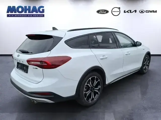 Używany Ford Focus Active X 155 KM (114 kW) 2023 Biały Kombi
